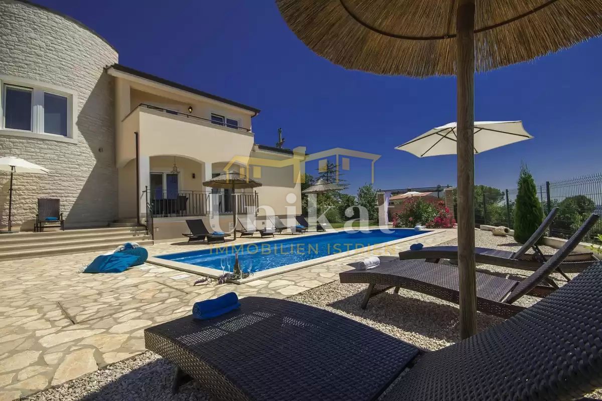 Luksuzna vila s fantastičnim pogledom na morje